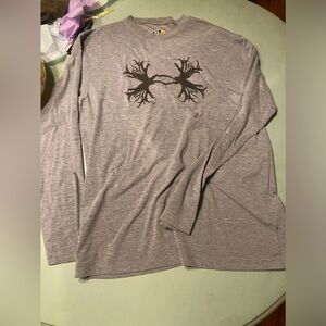 Men’s long sleeve Under Armour shirt size small!